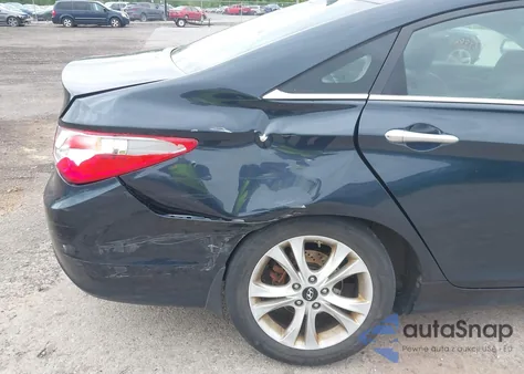 2011 Hyundai Sonata Limited z USA, uszkodzony, nr VIN 5NPEC4AC9BH126053